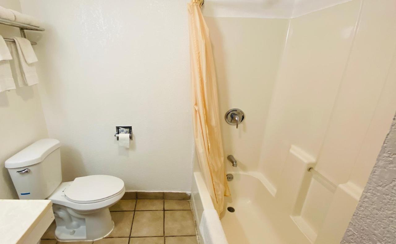 Budget Inn & Suites Freer 외부 사진